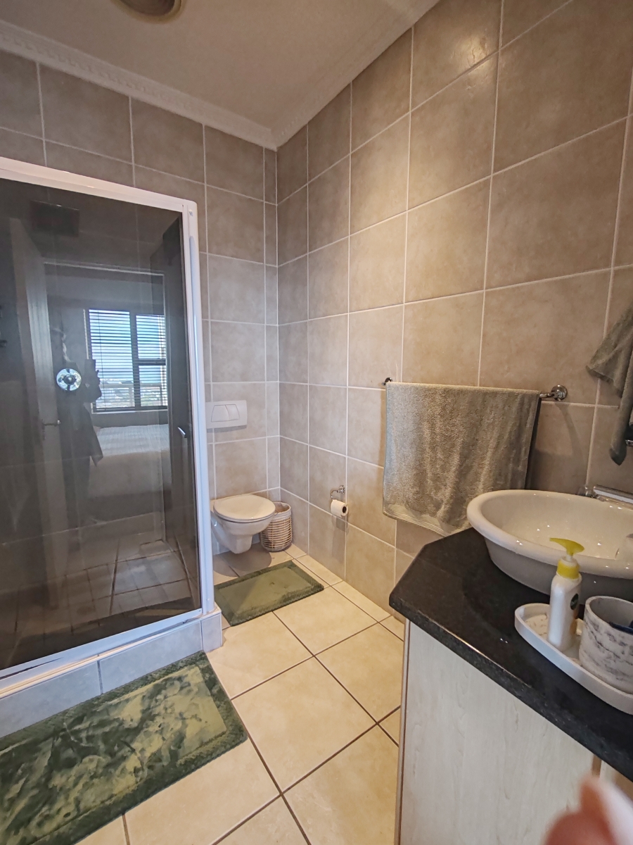 To Let 2 Bedroom Property for Rent in Big Bay Western Cape